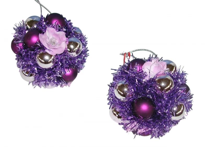 Dekorative Weihnachtskugel violett