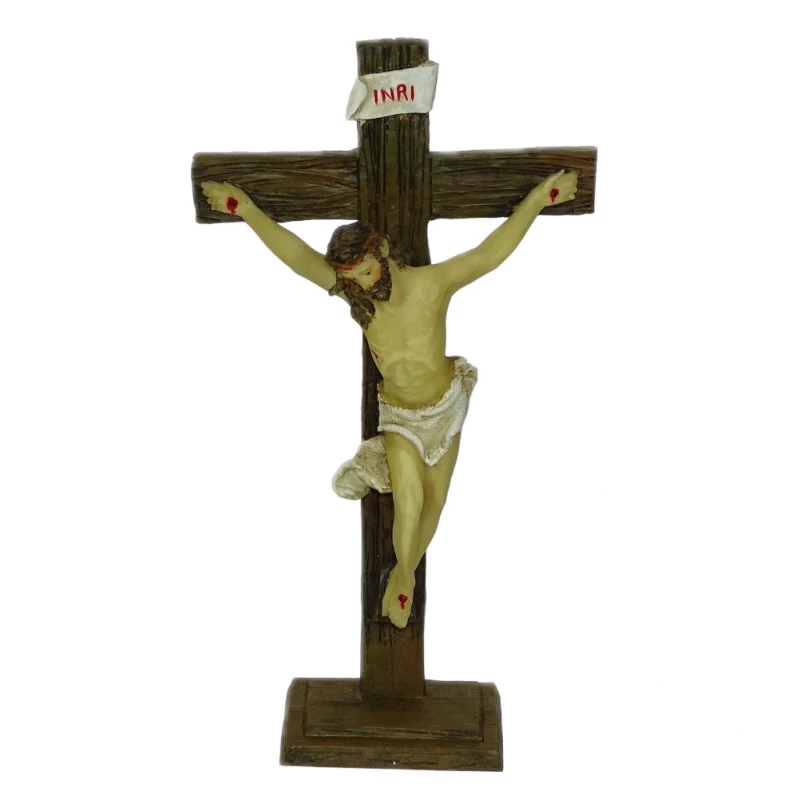 Jesus am Kreuz auf Sockel